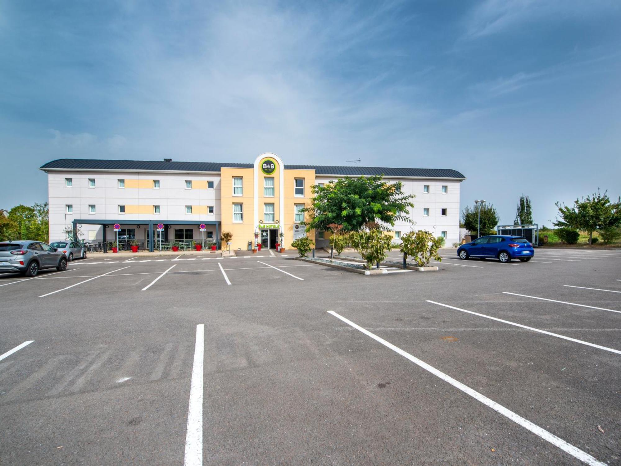 B&B Hotel Cholet Nord Exterior foto