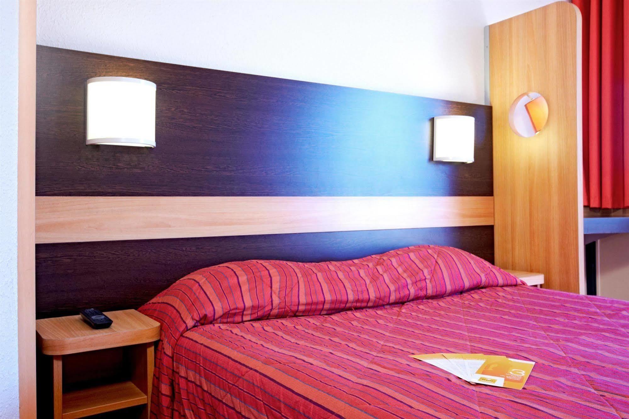 B&B Hotel Cholet Nord Exterior foto